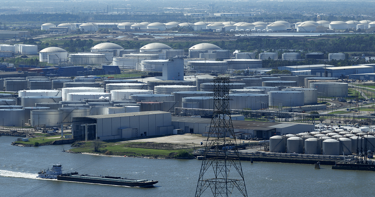 VLCC supertanker loading US Gulf Coast crude for Asian delivery amid global energy crunch