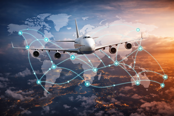 Chart of surging air freight rates and declining Middle East capacity amid conflict