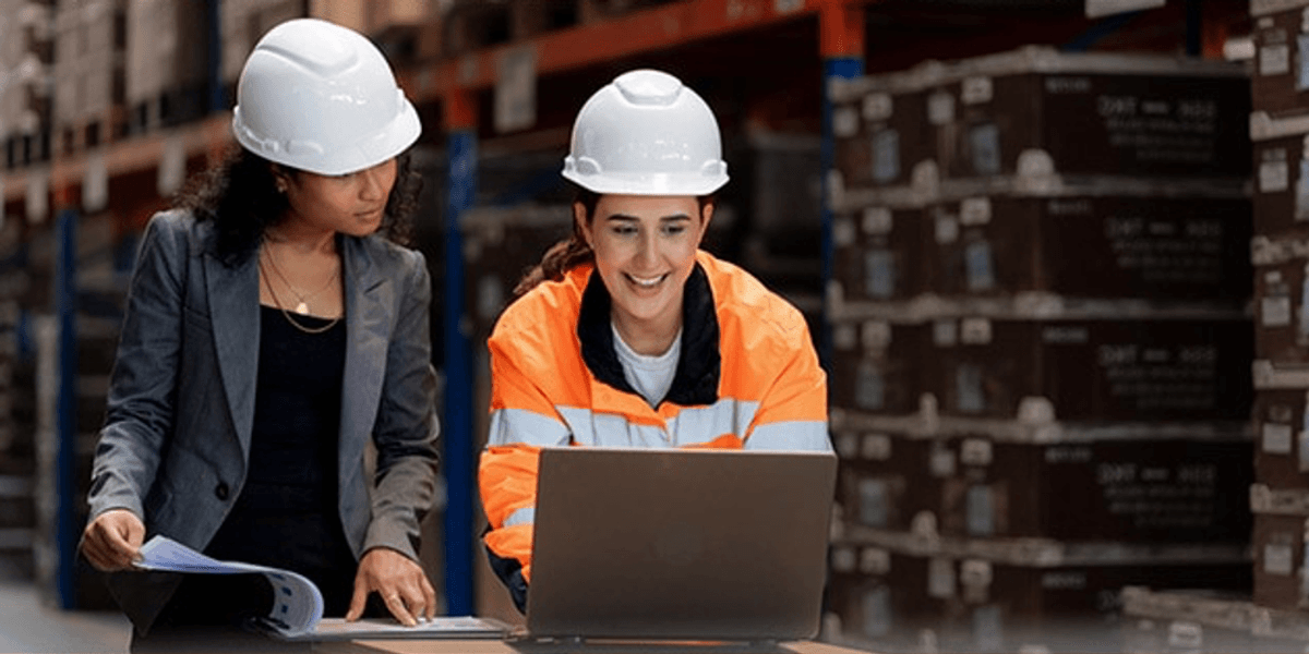 Oracle Fusion Cloud dashboard with AI agents managing supply chain operations