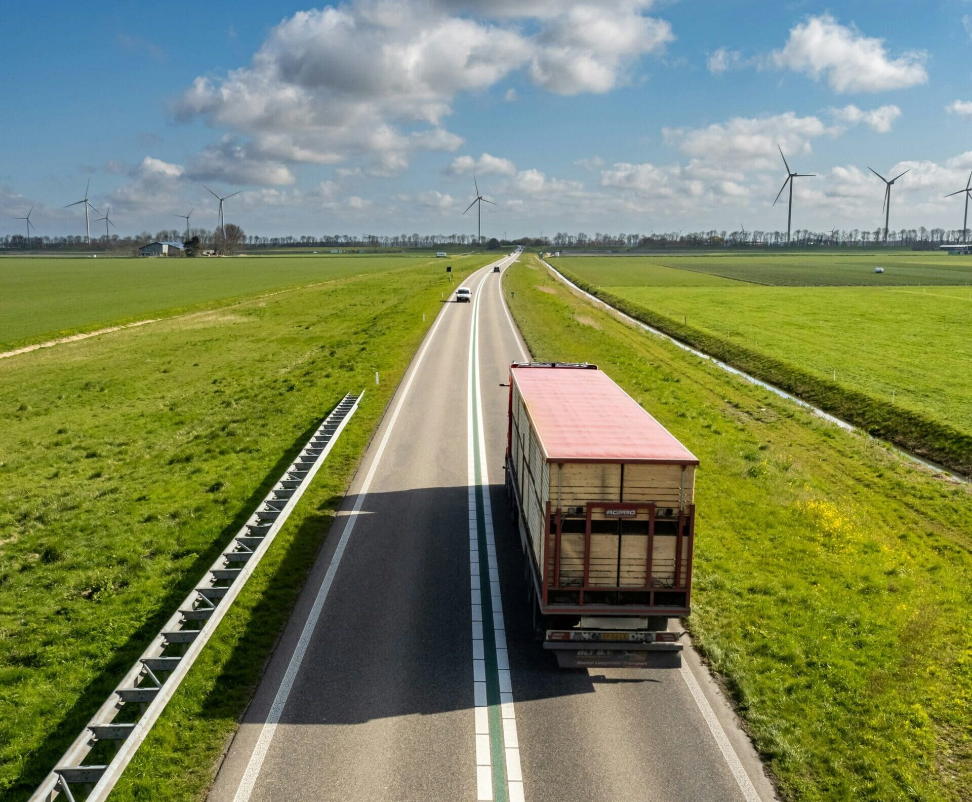 PPF factory line with ketteQ planning dashboard overlay showing 13% utilization gain