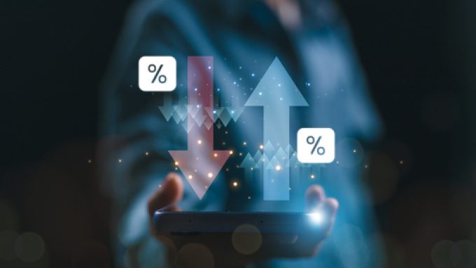 Chart showing global freight rates below inflation-adjusted 2008/09 baseline from Sea-Intelligence analysis