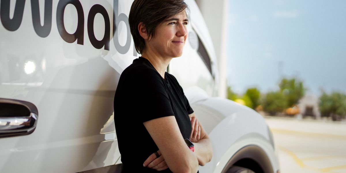 Volvo VNL Autonomous truck powered by Waabi Driver navigating Texas highway